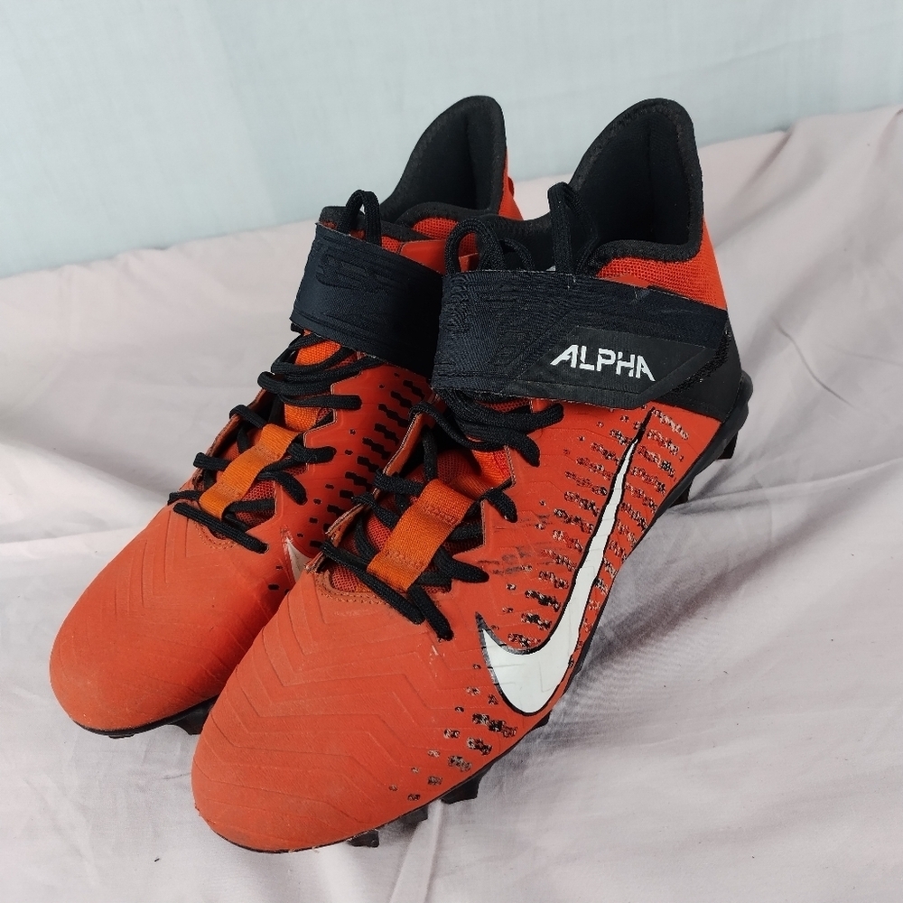 Nike Men's 9.5 Alpha Menace Pro 2 Mid Football Cleats Orange AQ3209-801 - Picture 2 of 13